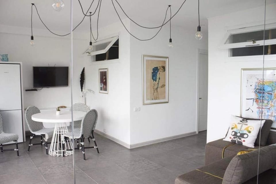 Beach blue Apartment in Batumi