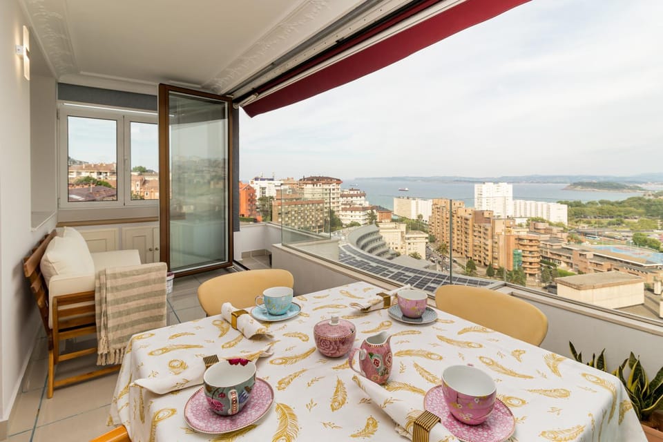 Balcony/Terrace, City view, Sea view