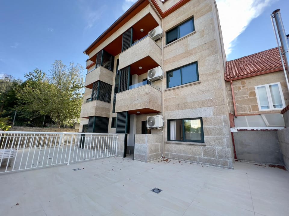 Property building, Balcony/Terrace