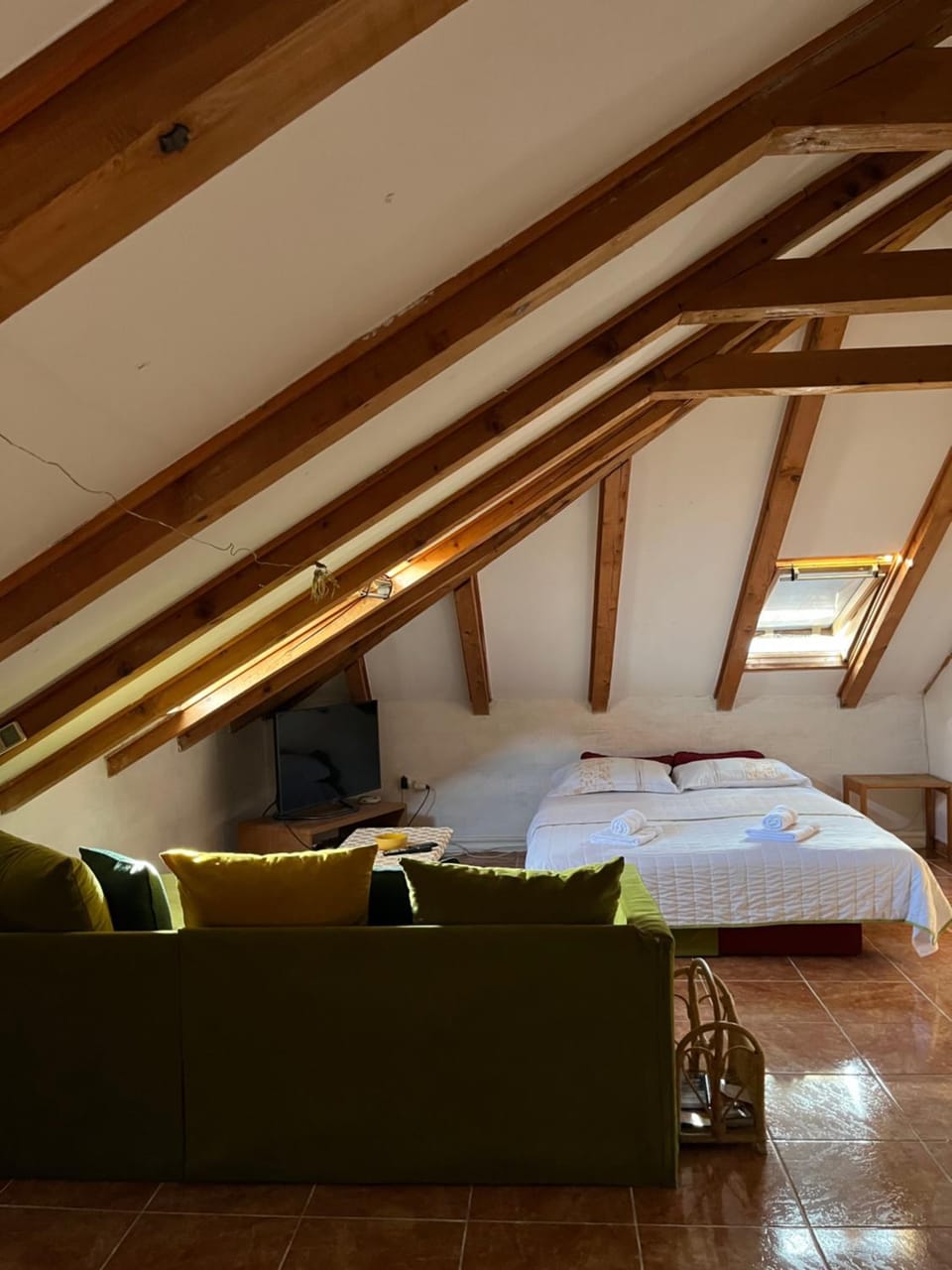 Bed, Photo of the whole room