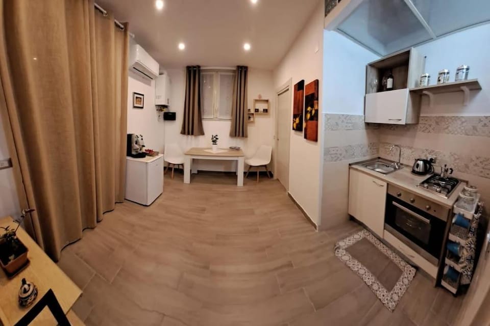 Casetta Dante 130 Apartment in Palermo