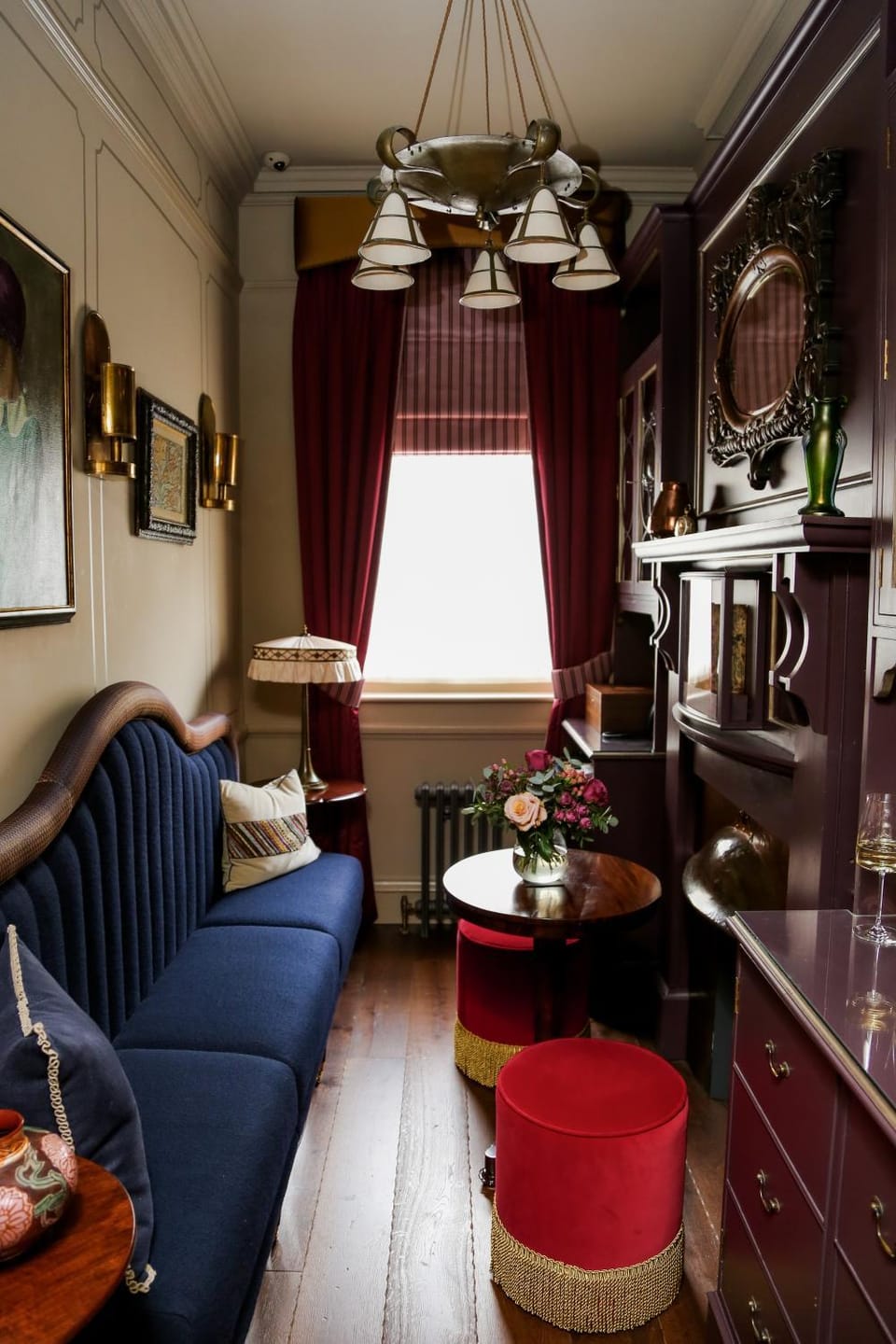 Lounge or bar