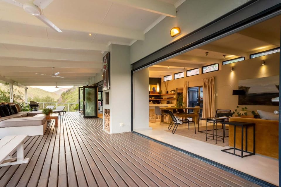 Patio, Balcony/Terrace, Living room, Seating area, Dining area