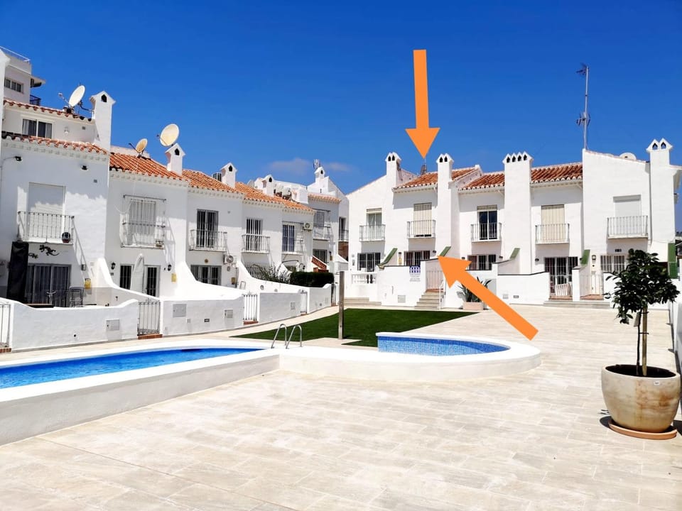 Property building, Pool view, Location