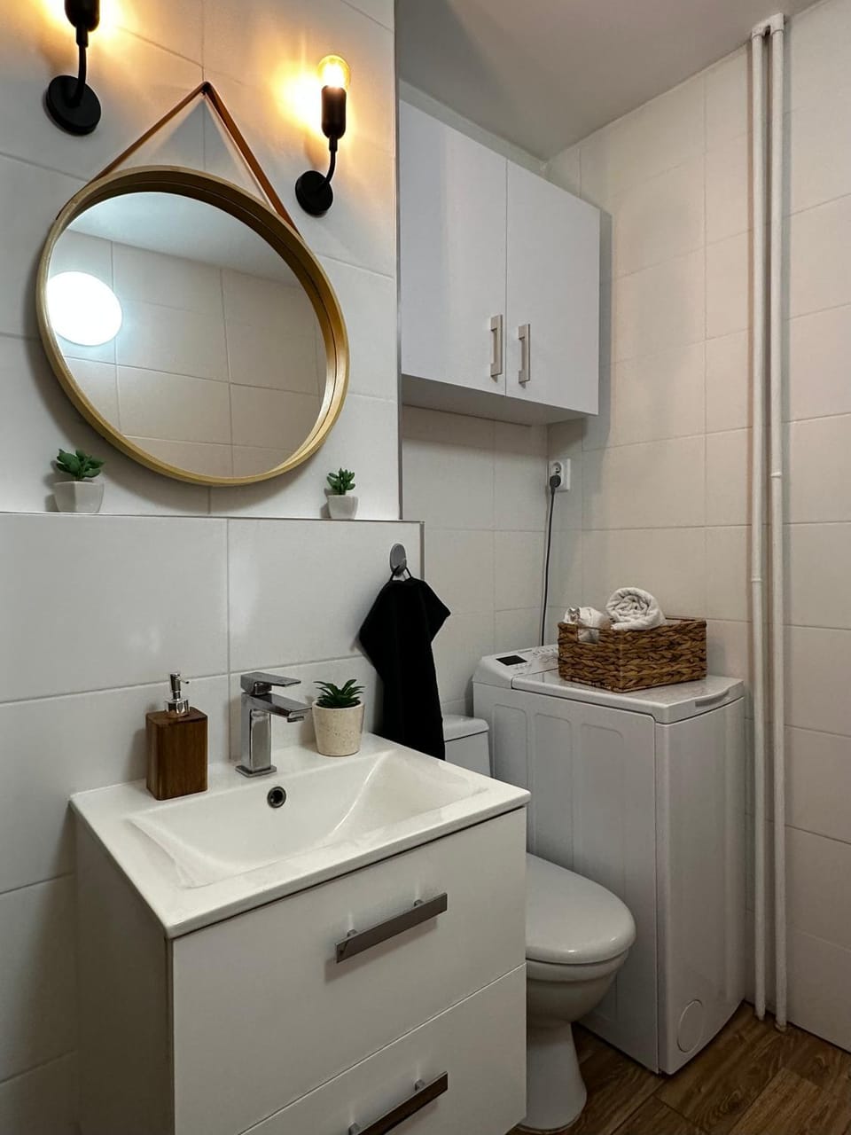 Toilet, Bathroom, towels, towels