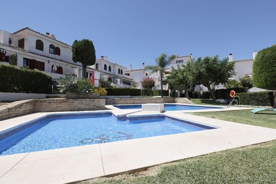 4 Bedroom Townhouse 200 meters from the Beach! Apartment in Costa del Sol