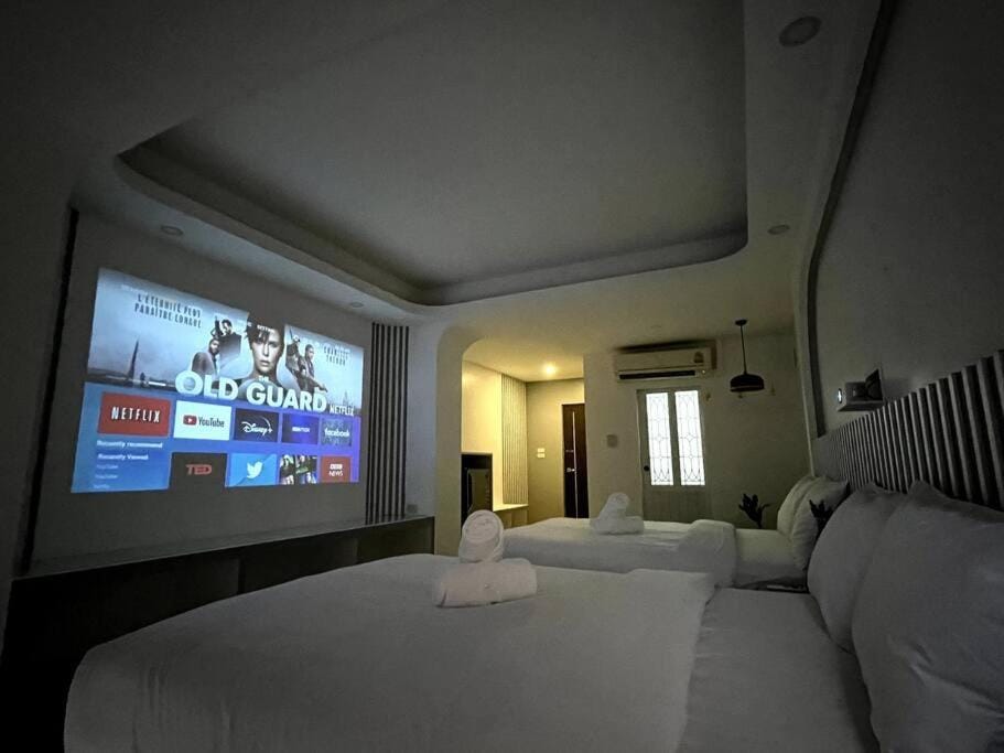 Communal lounge/ TV room, TV and multimedia, Photo of the whole room