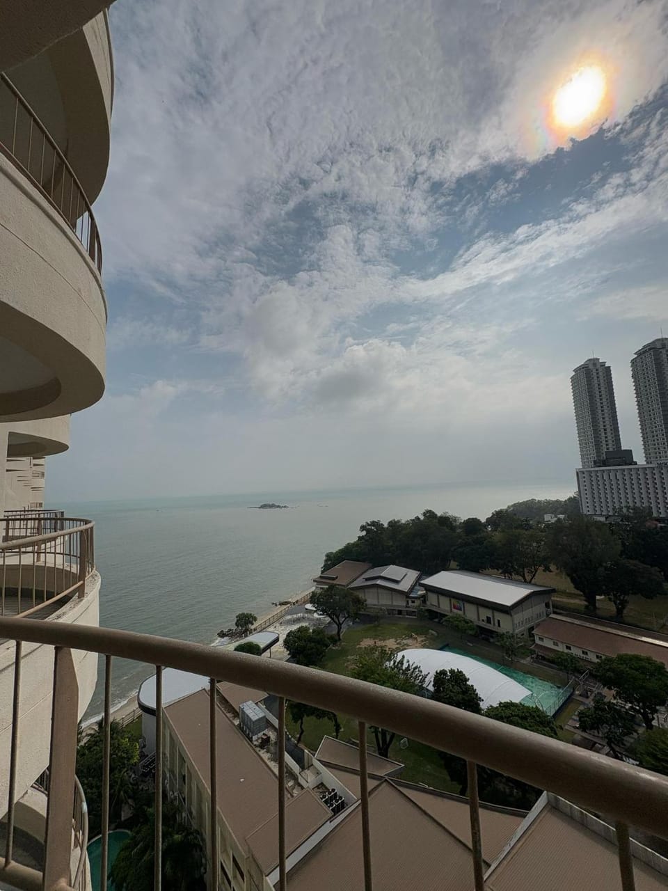 Rainbow Paradise Resort by Achlys Collection Apartment in Tanjung Bungah