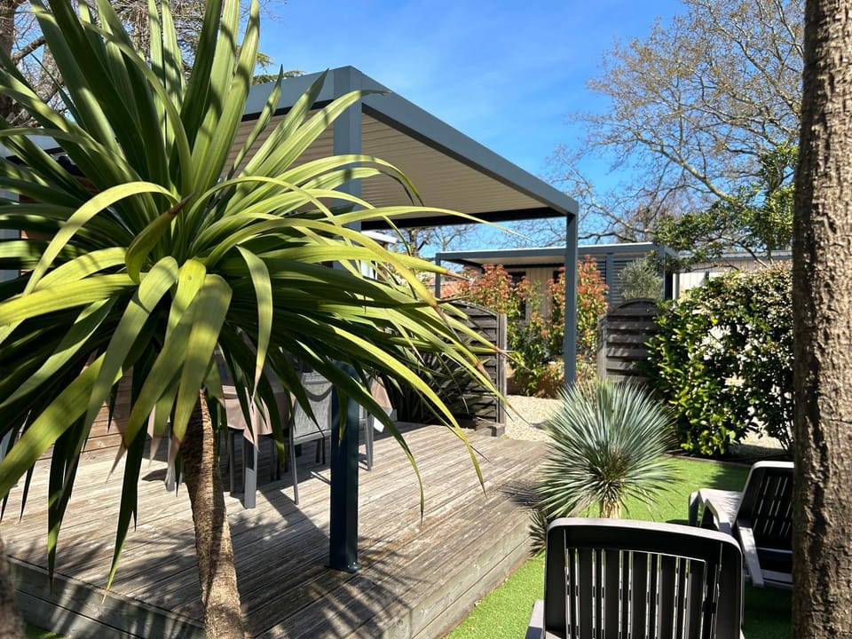 Property building, Garden