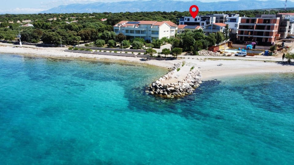 Property building, Natural landscape, Beach, Garden view, Mountain view, Sea view, Street view, Quiet street view