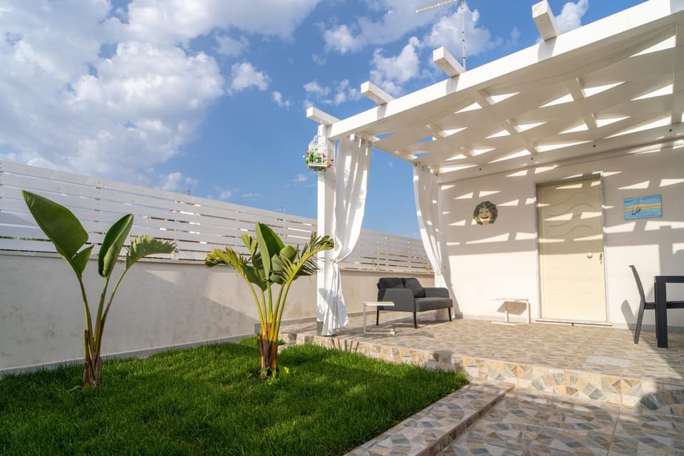 Patio, Day, Garden view