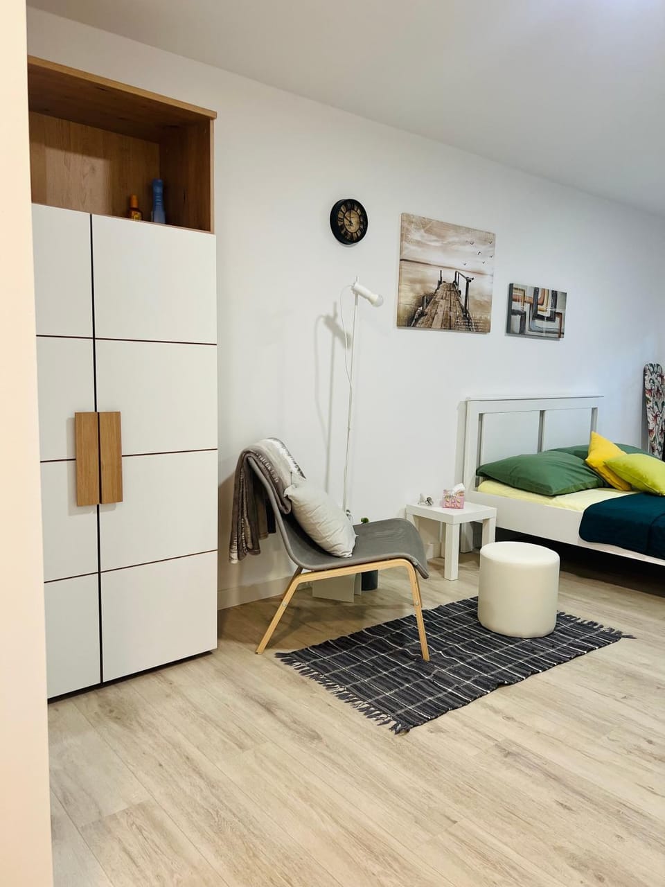 Living room, Seating area, wardrobe