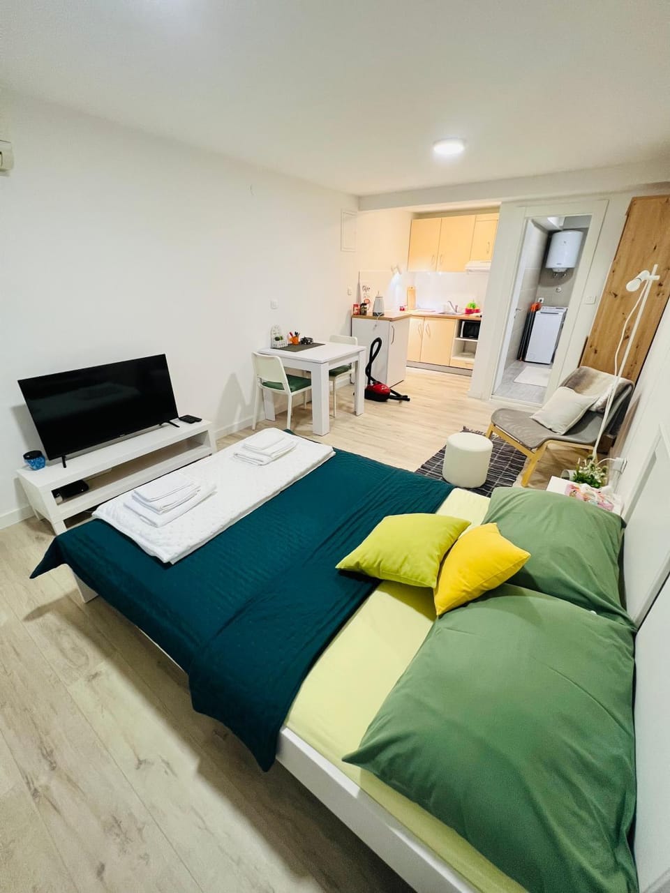 TV and multimedia, Living room, Photo of the whole room