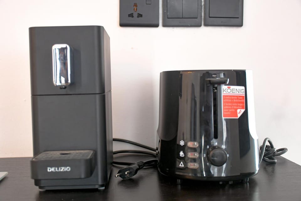 Coffee/tea facilities, Kitchen or kitchenette, minibar, toaster