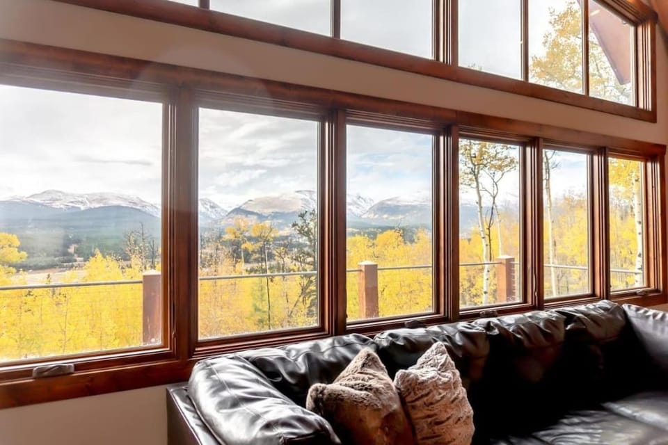 Custom Fairplay 5 BR Hot Tub & Mountain Views House in Park County