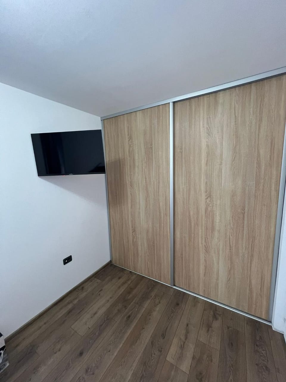 TV and multimedia, wardrobe