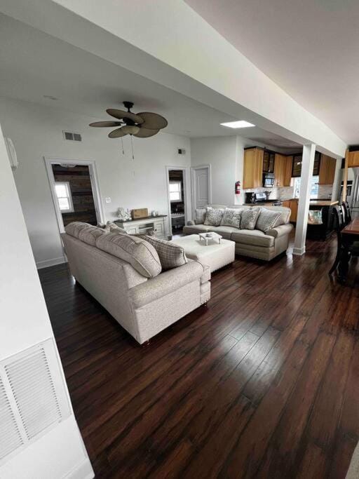 Beautiful Waterfront Ranch for 8 House in Manahawkin