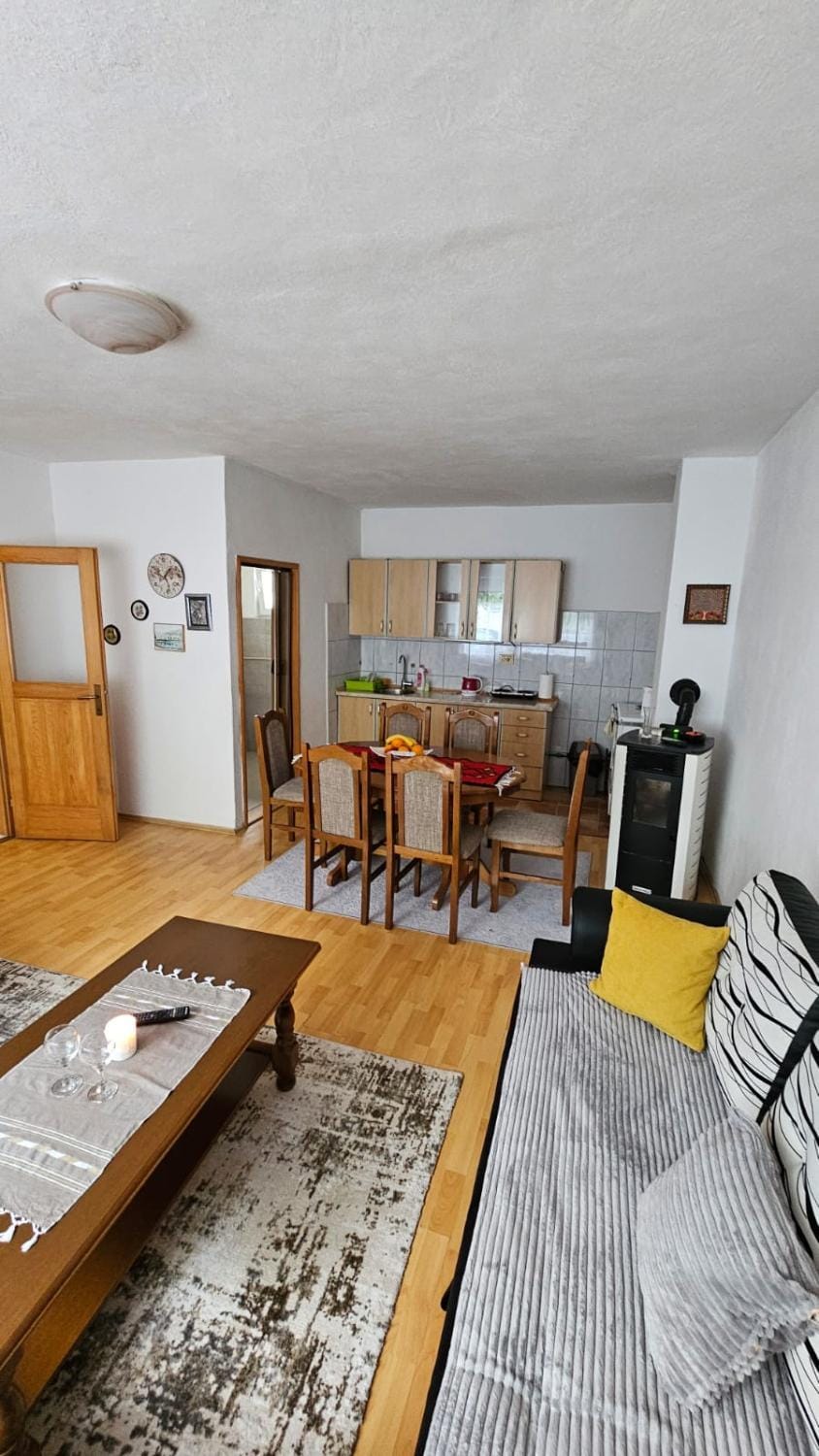 Apartman Naza Apartment in Lika-Senj County