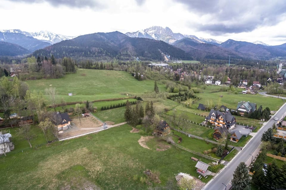 Neighbourhood, Mountain view