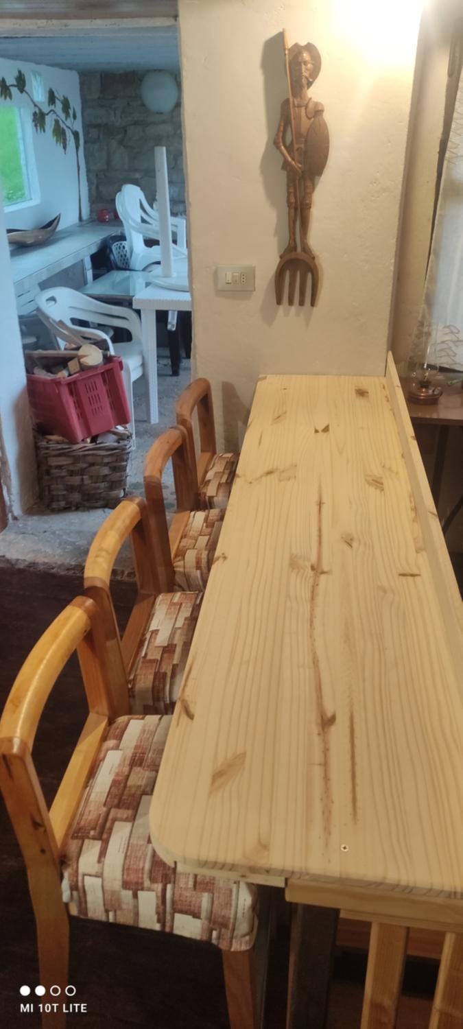 Kitchen or kitchenette, Living room, Dining area, Breakfast
