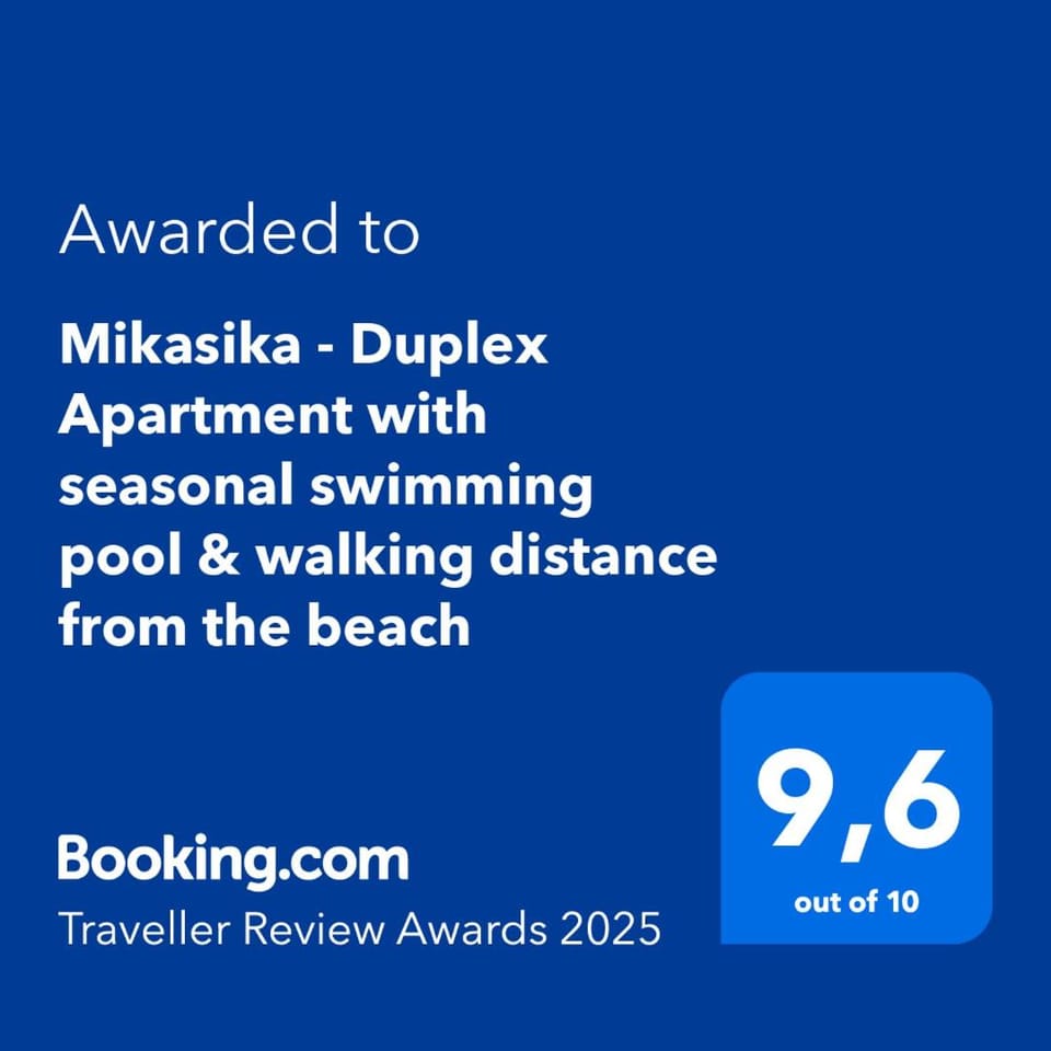Mikasika - Duplex Apartment with seasonal swimming pool & walking distance from the beach Apartment in Axarquía
