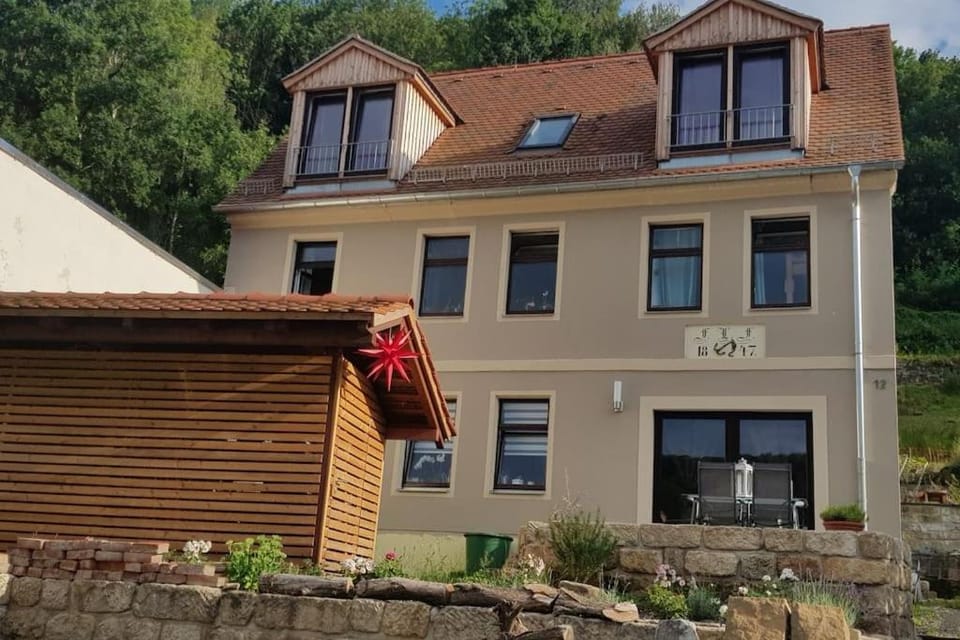 Property building, Day