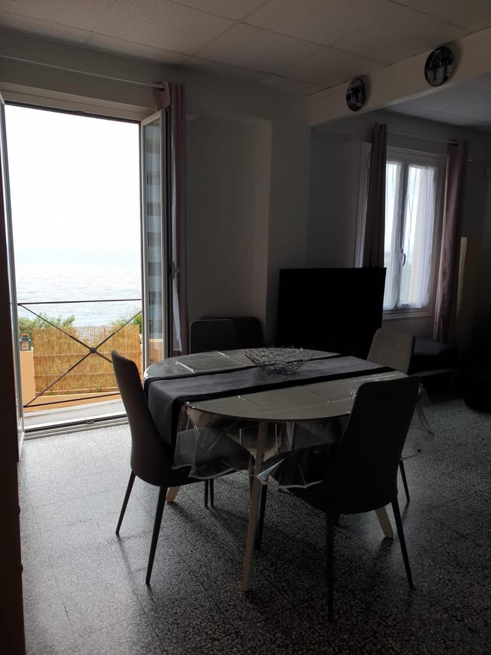 TV and multimedia, Dining area, Sea view