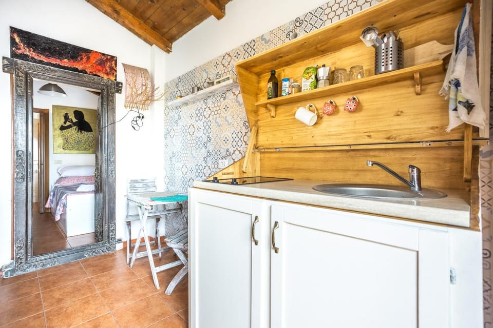 Kitchen or kitchenette