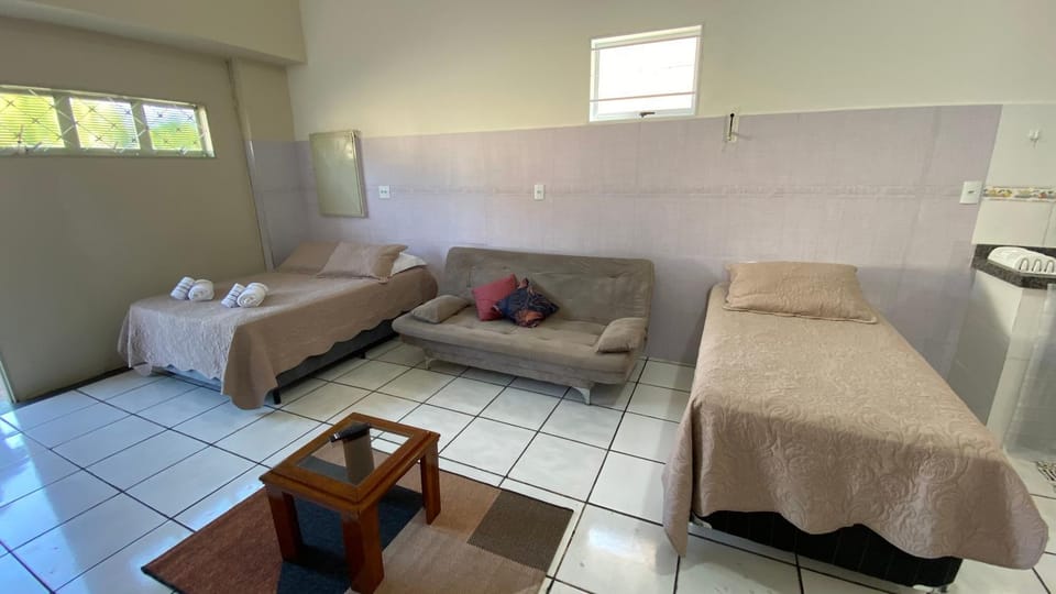 Bed, Living room, Photo of the whole room, Seating area