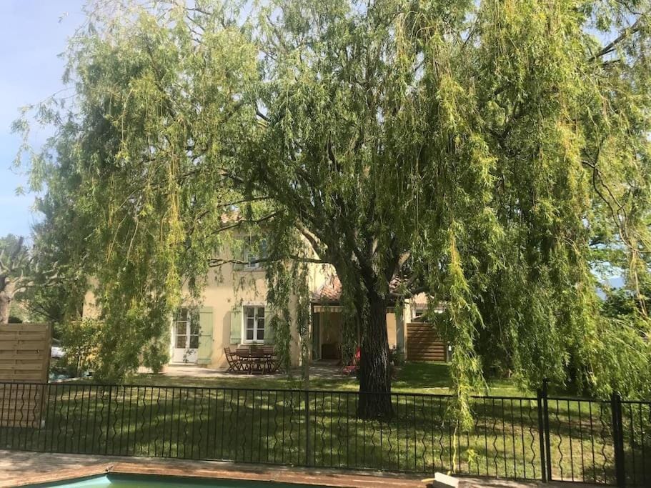 Maison familiale au pied du Mont Ventoux House in Mazan