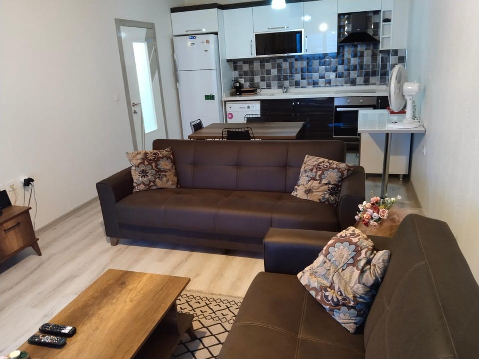 TV and multimedia, Kitchen or kitchenette, Living room, Seating area, Dining area, minibar, pet friendly, stove