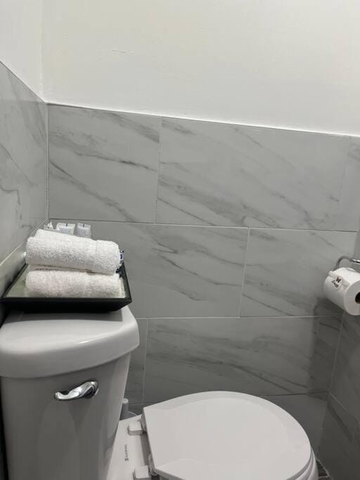 Marvelous Modern apartment at perfect location Apartment in Mount Vernon