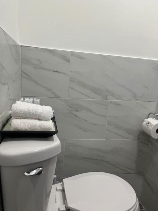 Marvelous Modern apartment at perfect location Apartment in Mount Vernon