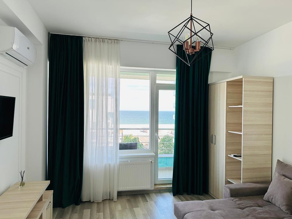 Summerland H2O Mamaia Apartment in Constanta