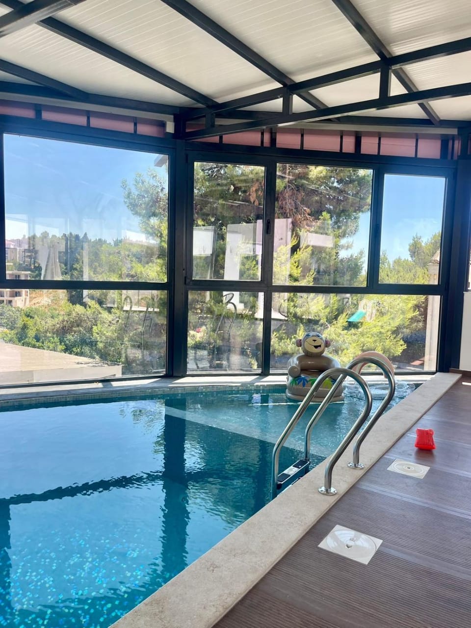 Swimming pool, Swimming pool