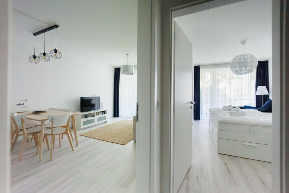 Bed, Living room, Dining area