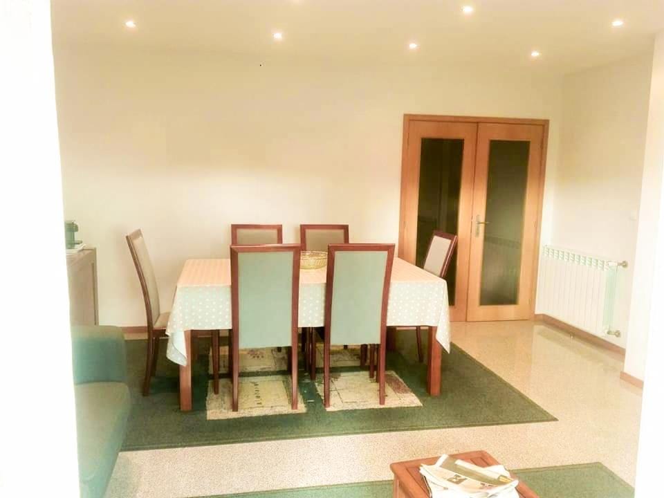 BEACH FRONT APARTMENT - with swimming pool, barbecue and tennis court! Apartment in Viana do Castelo District