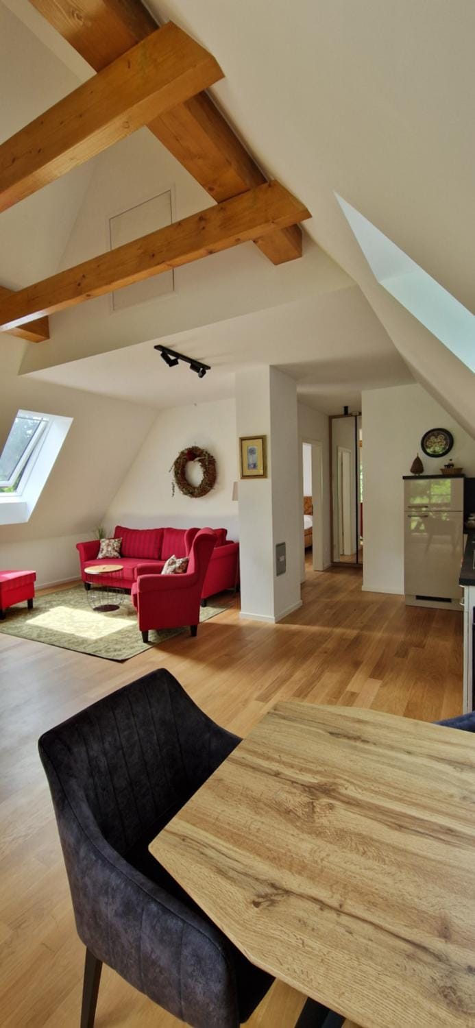 Living room, Photo of the whole room, Seating area