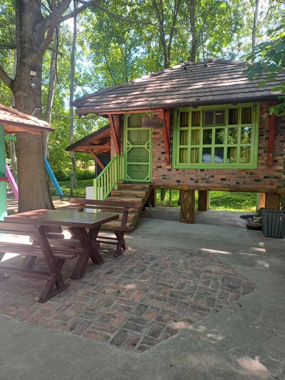 Property building, Garden
