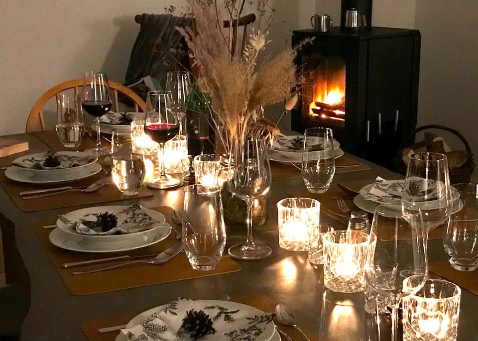 Food and drinks, Dining area, fireplace