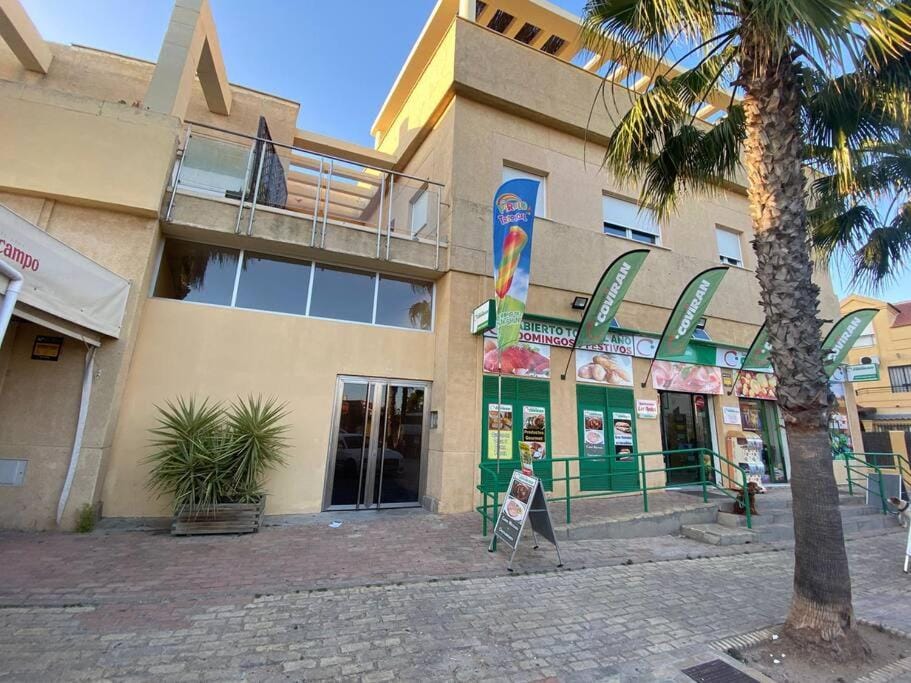 Apartamento primera linea de playa reformado en Las Redes Apartment in El Puerto de Santa María