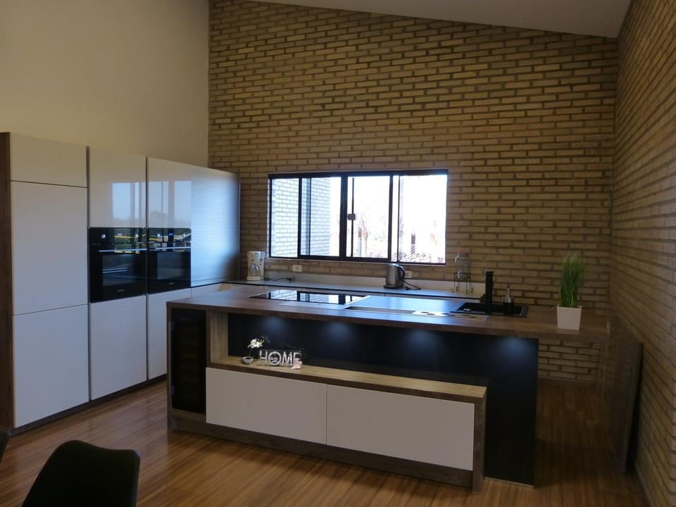 Modernes Ferienhaus in Paraguay, Hohenau mit Reitanlage und Beachvolleyball House in Misiones Province, Argentina