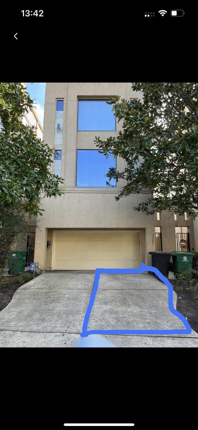 Property building, Day, Parking