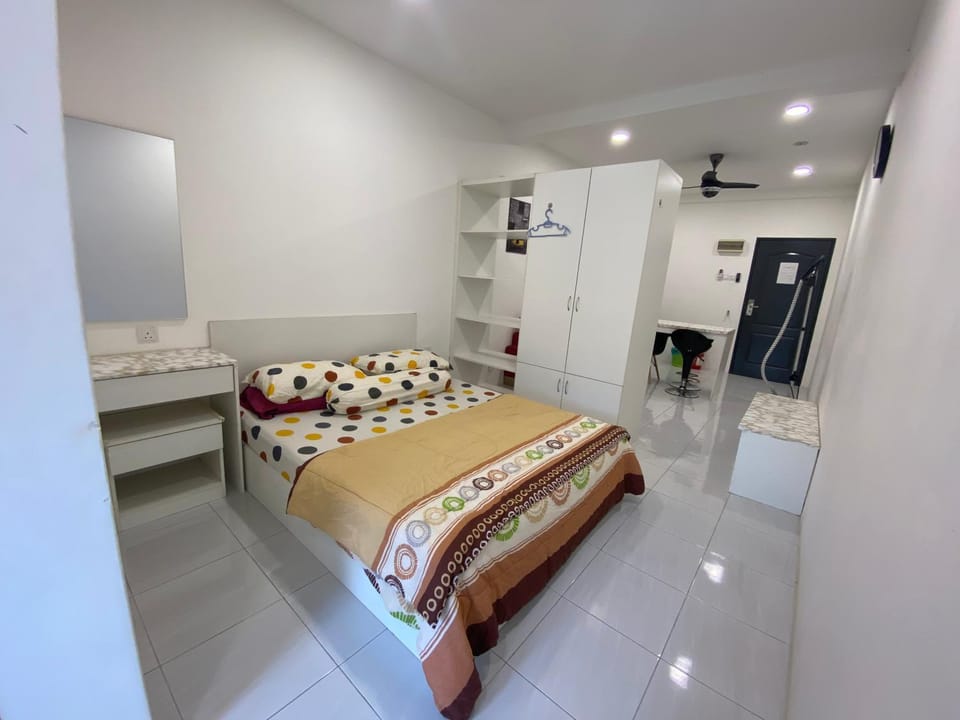 Bed, Photo of the whole room, Bedroom, wardrobe