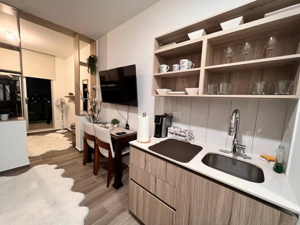 Coffee/tea facilities, Kitchen or kitchenette