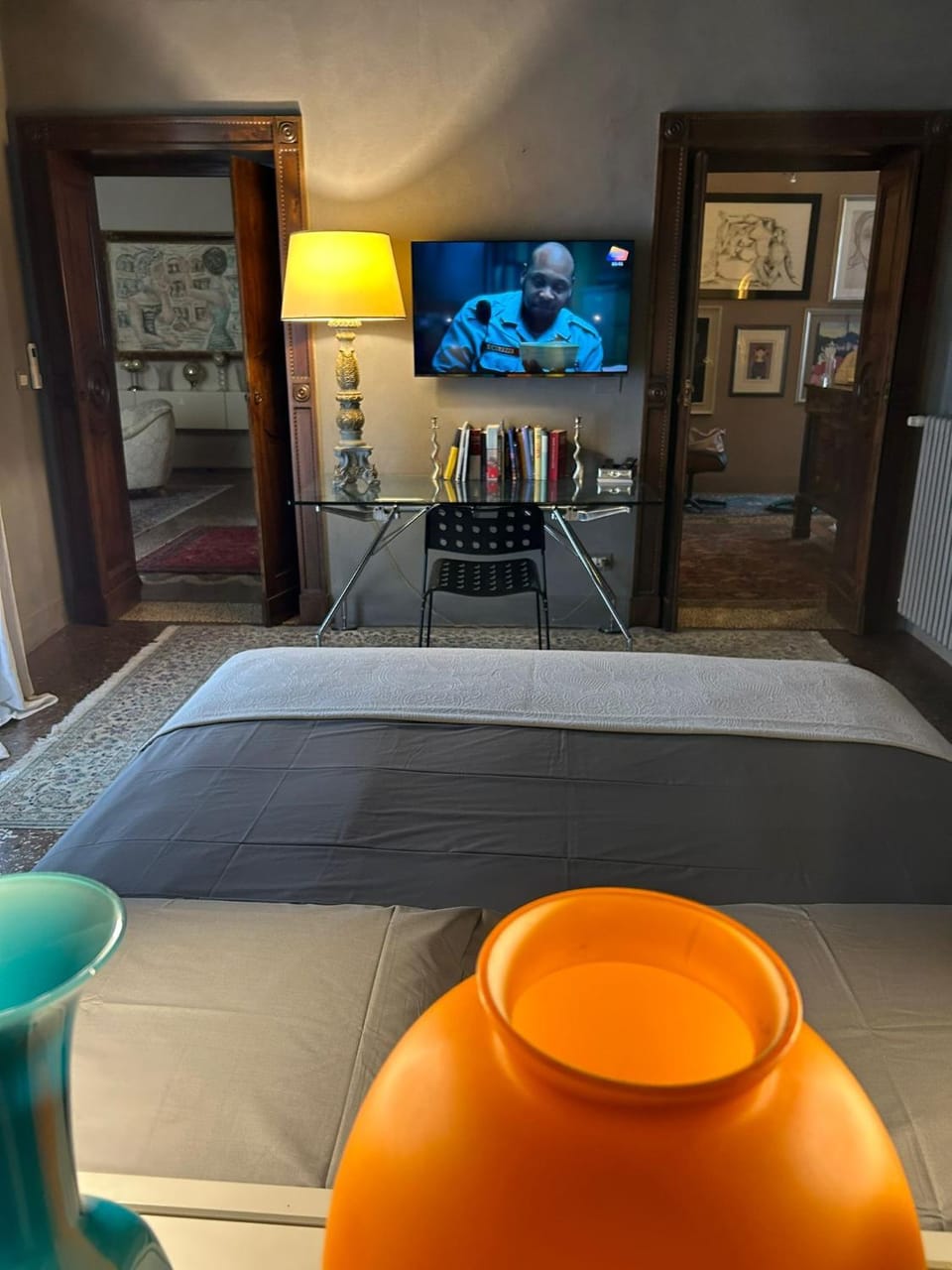 TV and multimedia, Photo of the whole room, Bedroom