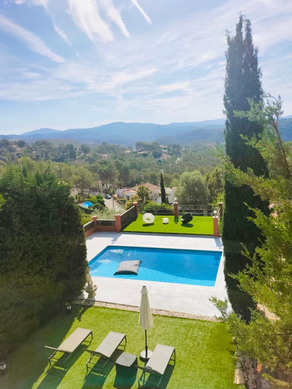 Mountain view, Swimming pool
