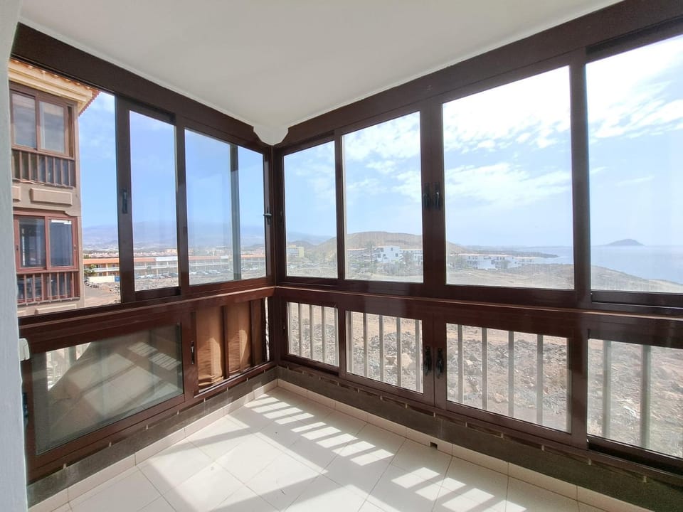 Natural landscape, Balcony/Terrace, Sea view