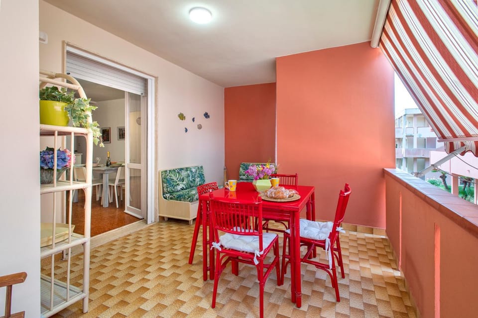 Balcony/Terrace, Dining area