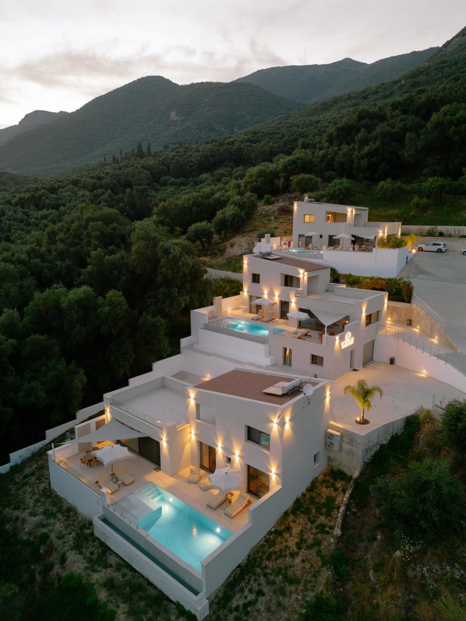 Property building, Swimming pool